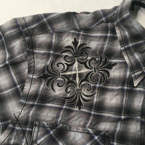 Roar Button Up Embroidered Long Sleeve Stiped Plaid Shirt Mens Medium Casual - Picture 7 of 12